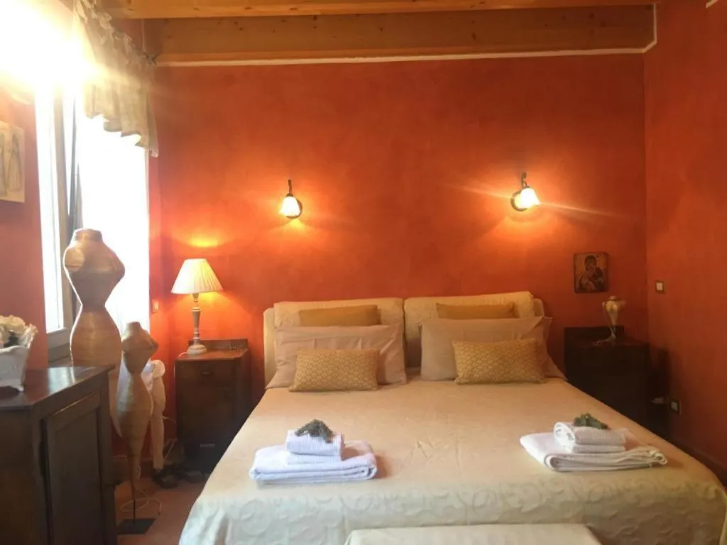 Garda Lake With Private Pool Italien