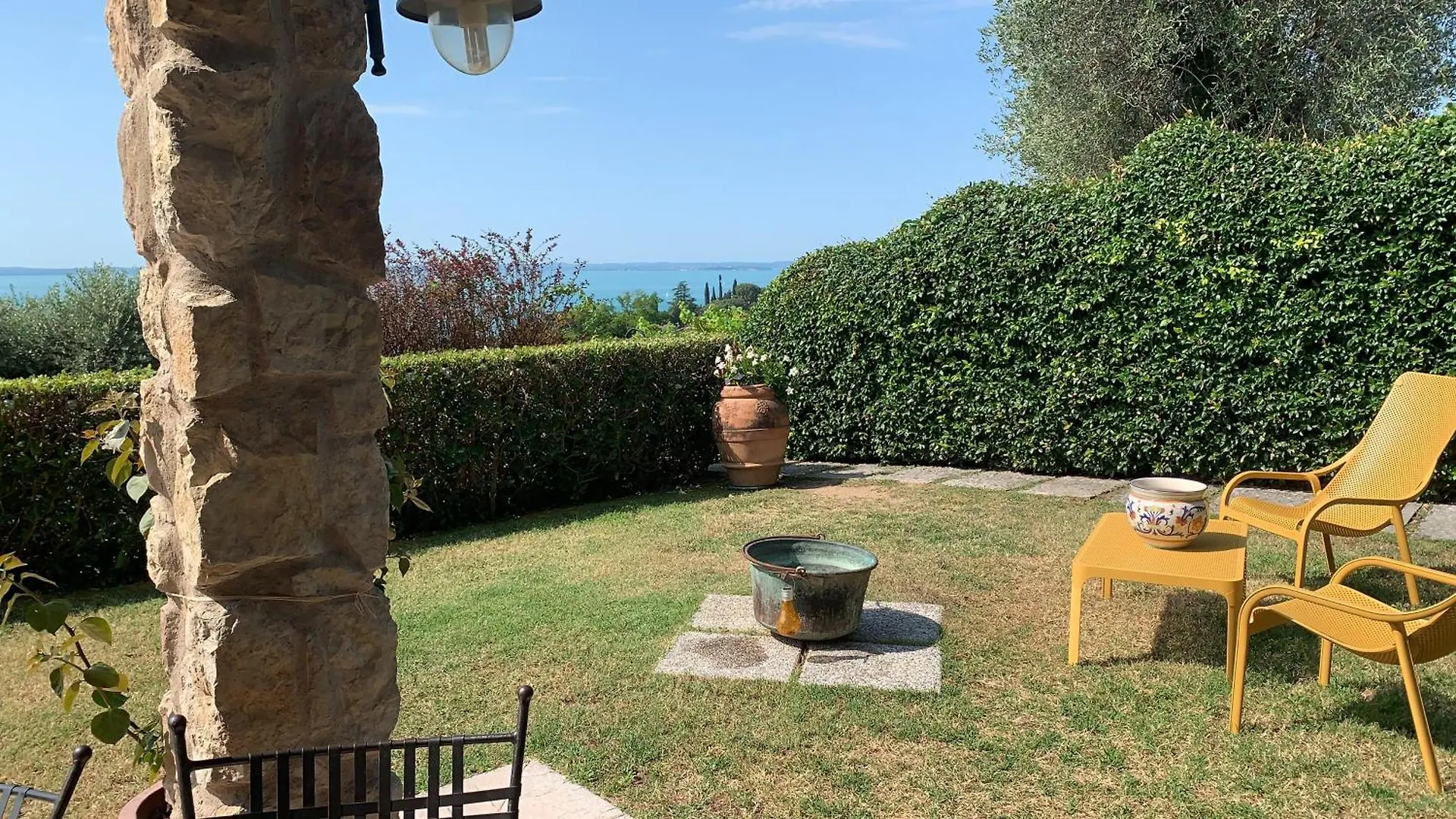 Garda Lake With Private Pool Villa